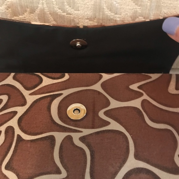 Animal Print Clutch with Chain Strap. - Picture 7 of 7